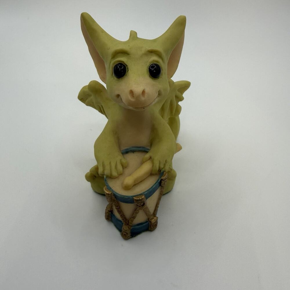 Whimsical World of Pocket Dragons by Real Musgrave 1992 ~ A Different Drummer ~